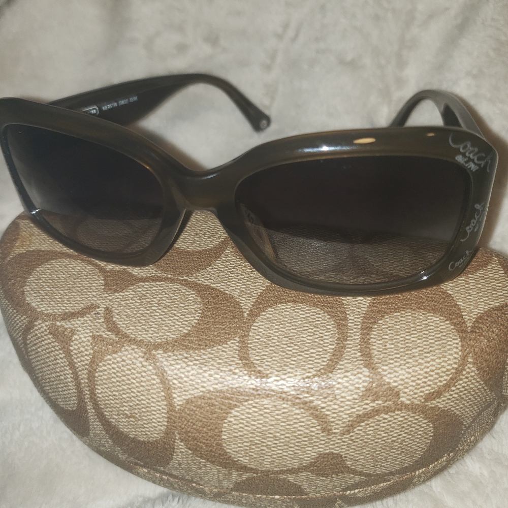 NWOT Coach Keirstin Olive Signature Sunglasses - Picture 4 of 9